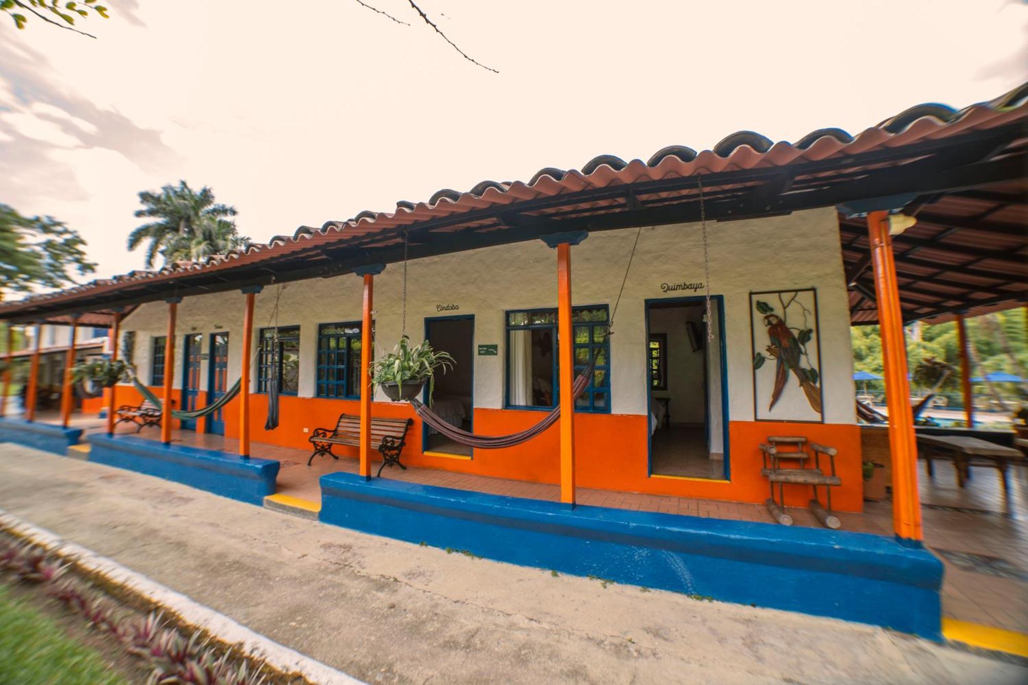 Mi Monaco Pueblo Tapao