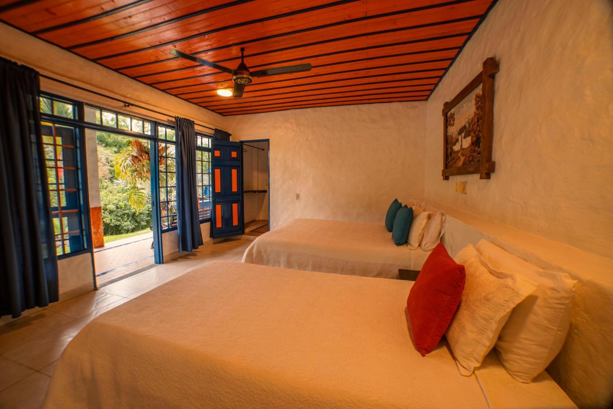 Hotel Mi Monaco 3*